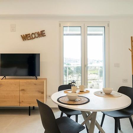 Gentile 46 Luxury Flat Lägenhet Bari Exteriör bild