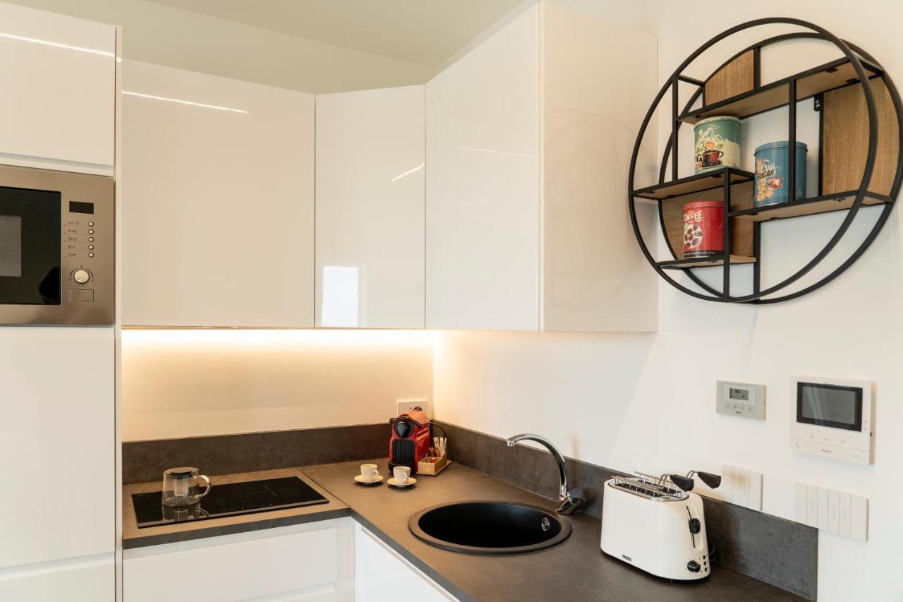 Gentile 46 Luxury Flat Lägenhet Bari Exteriör bild
