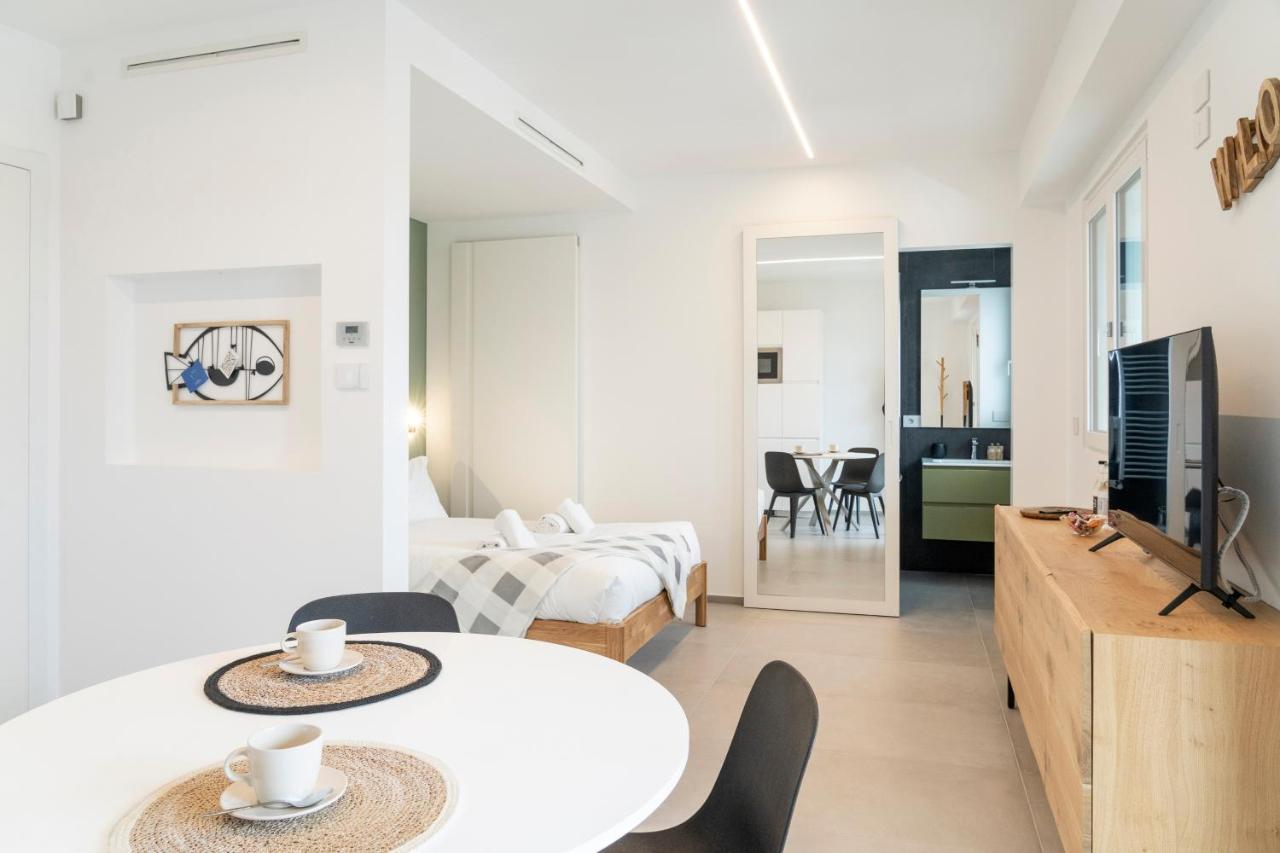 Gentile 46 Luxury Flat Lägenhet Bari Exteriör bild