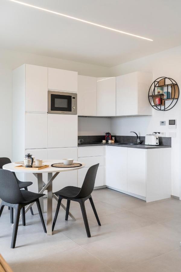 Gentile 46 Luxury Flat Lägenhet Bari Exteriör bild