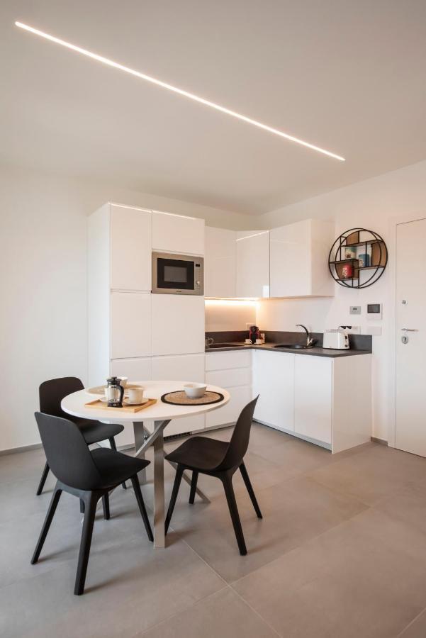 Gentile 46 Luxury Flat Lägenhet Bari Exteriör bild