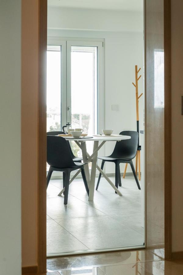 Gentile 46 Luxury Flat Lägenhet Bari Exteriör bild